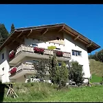 Haus Weissbacher Апартаменты *